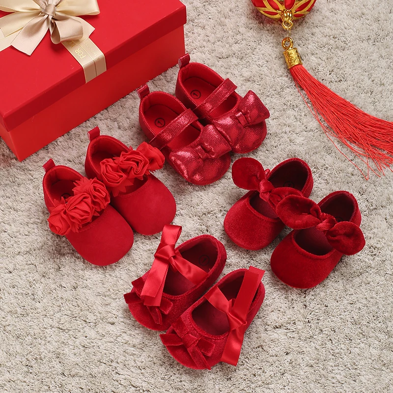 Baby Shoes Cute Baby Sweet Princess Style 0-1 Year Old Non slip Fabric Sole Newborn Red Holiday Walking Shoes 2026 New Ins Super
