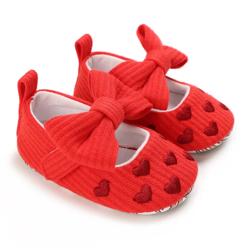 Baby Shoes Cute Baby Sweet Princess Style 0-1 Year Old Non slip Fabric Sole Newborn Red Holiday Walking Shoes 2026 New Ins Super